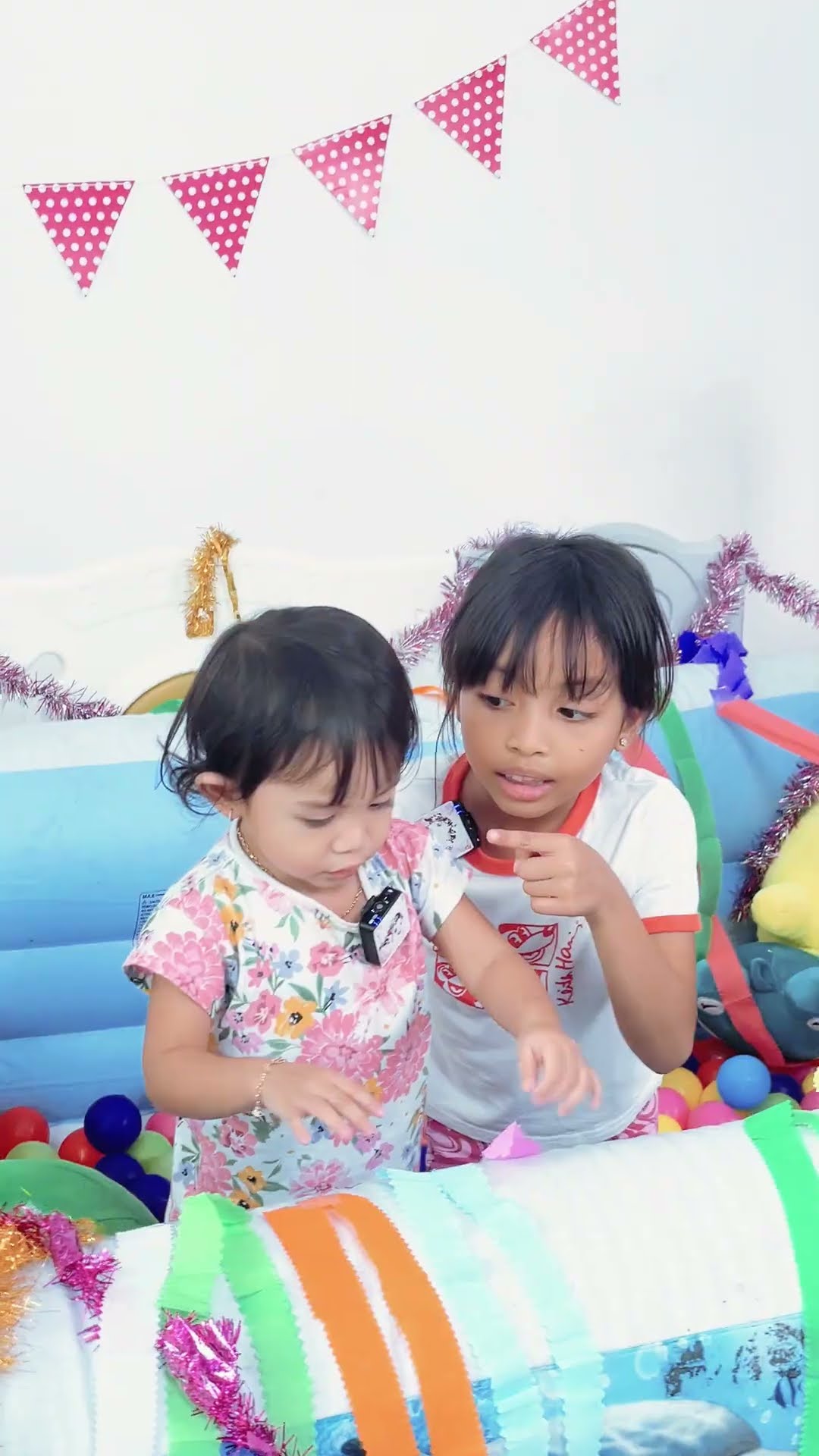 LEIKA PULANG SEKOLAH, ADA YANG MINTA PELUK ! ENDINGNYA LEXIE NYANYI LAGU KAKAK LEIKA #leika #shorts
