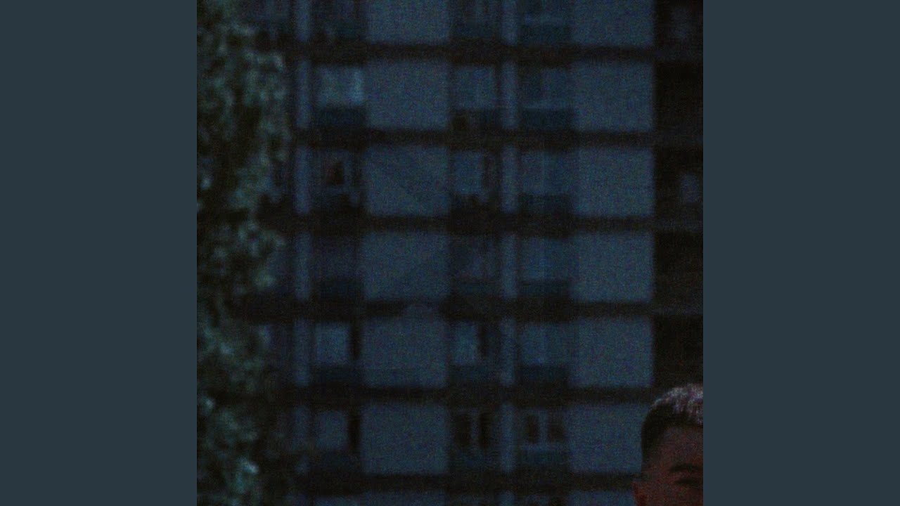 Singularity auf YouTube ansehen Singularity auf YouTube ansehen