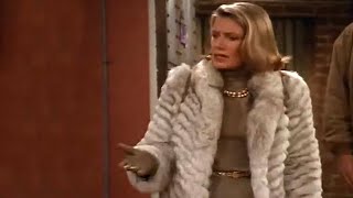 Famous 01 Dharma & Greg woman in fur Net Worth