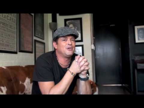 Carlos Vives celebra  el Bicentenario de Colombia!
