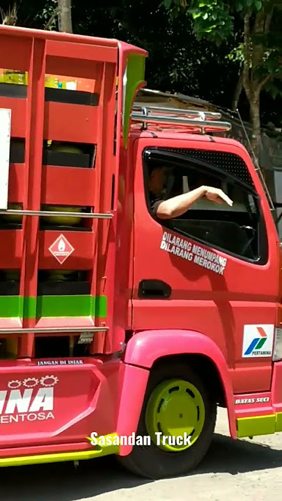 TRUCK GAS PERTAMINA ELPIJI 3KG MBOIS MIRIP TRUCK KONTES