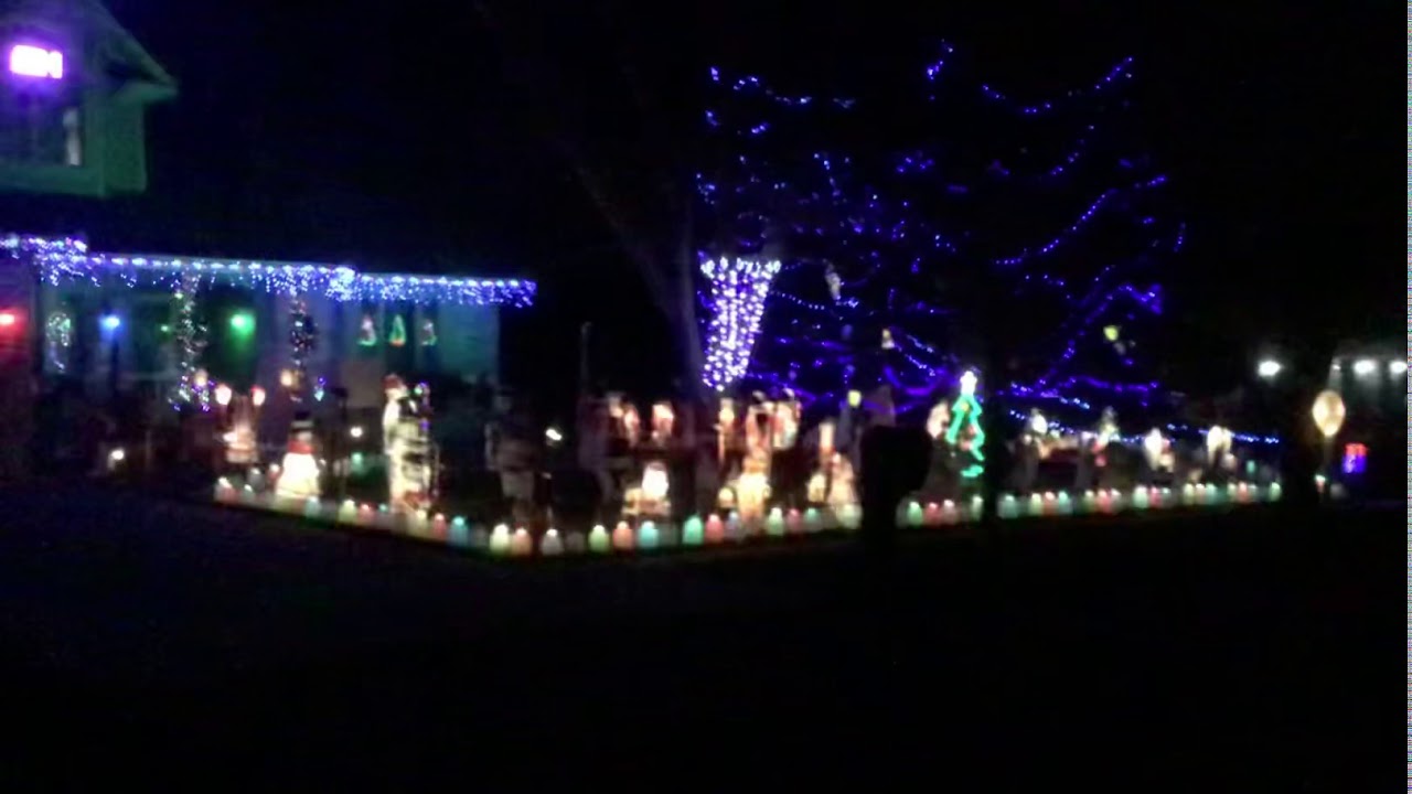 Alvin & The Chipmunks Christmas Don’t Be Late Lights On Flagstaff