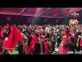 التبوريشة لحظة عزف النشيد الوطني المغربي خلال مباراة المنتخب المغربي امام زامبيا من فان زون 