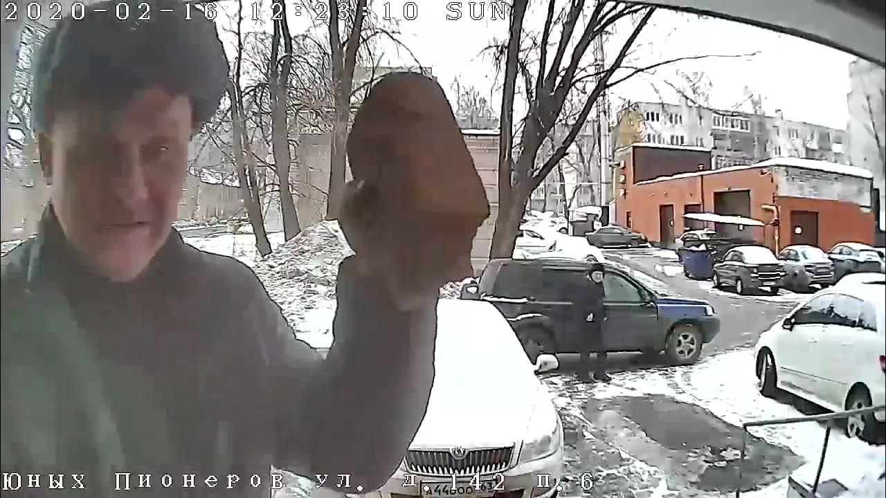 домофон видео прикол не пускает. домофон видео прикол не пускает. вид из камеры домофона. умный домофон против алкаша. домофон видео прикол не пускает.