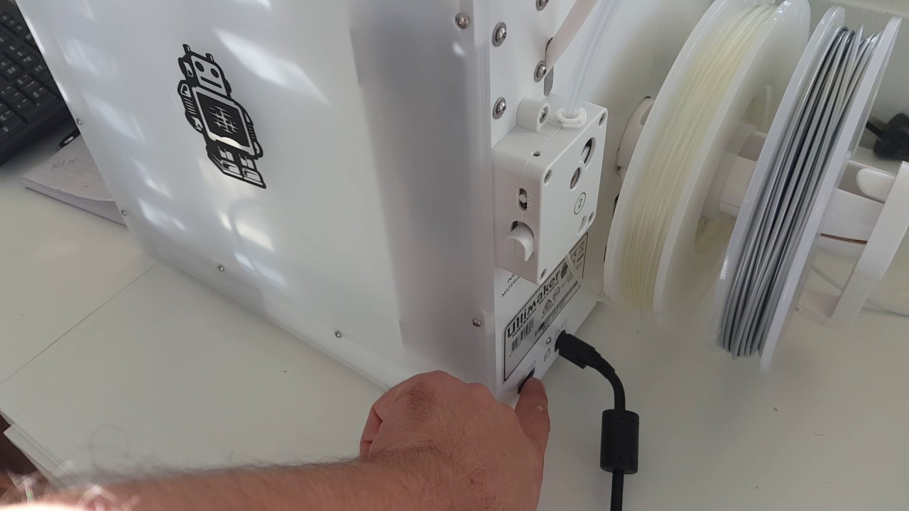 ultimaker 3. Power issue