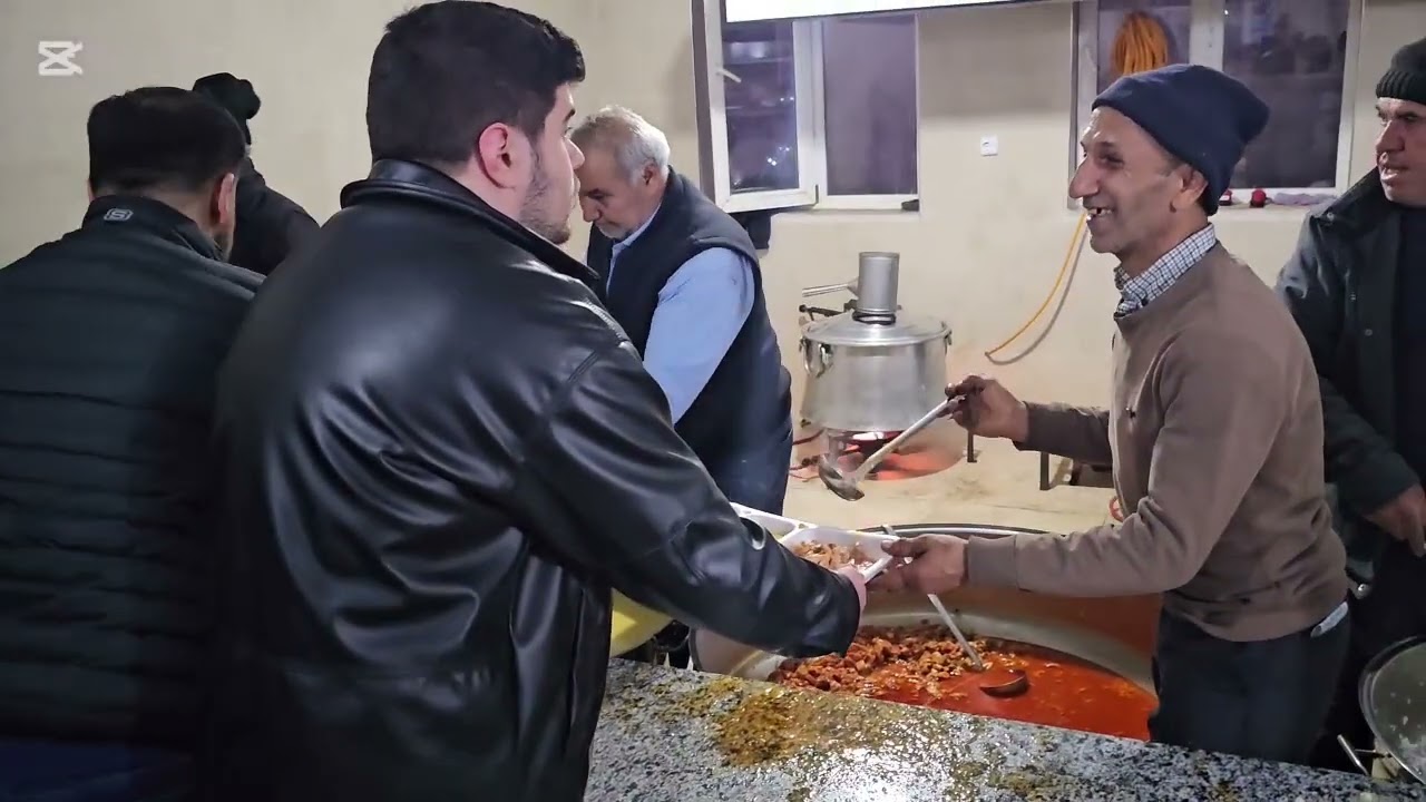 DEMİRCİ'NİN KILAVUZLAR KÖYÜNDE HÜRDEM YAPI BAYRAM EMRE'NİN İFTAR YEMEĞİ 28-02-2026