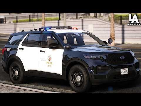 LAPD Patrol - Realistic FiveM (Also LIVE @Twitch.tv/InvictusLIVE)