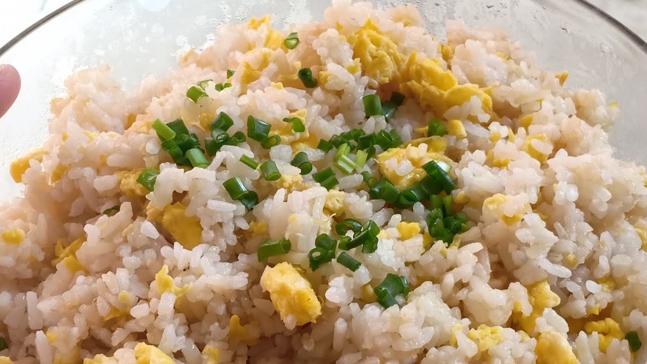 quick and easy egg fried rice  with knorr liquid seasoning