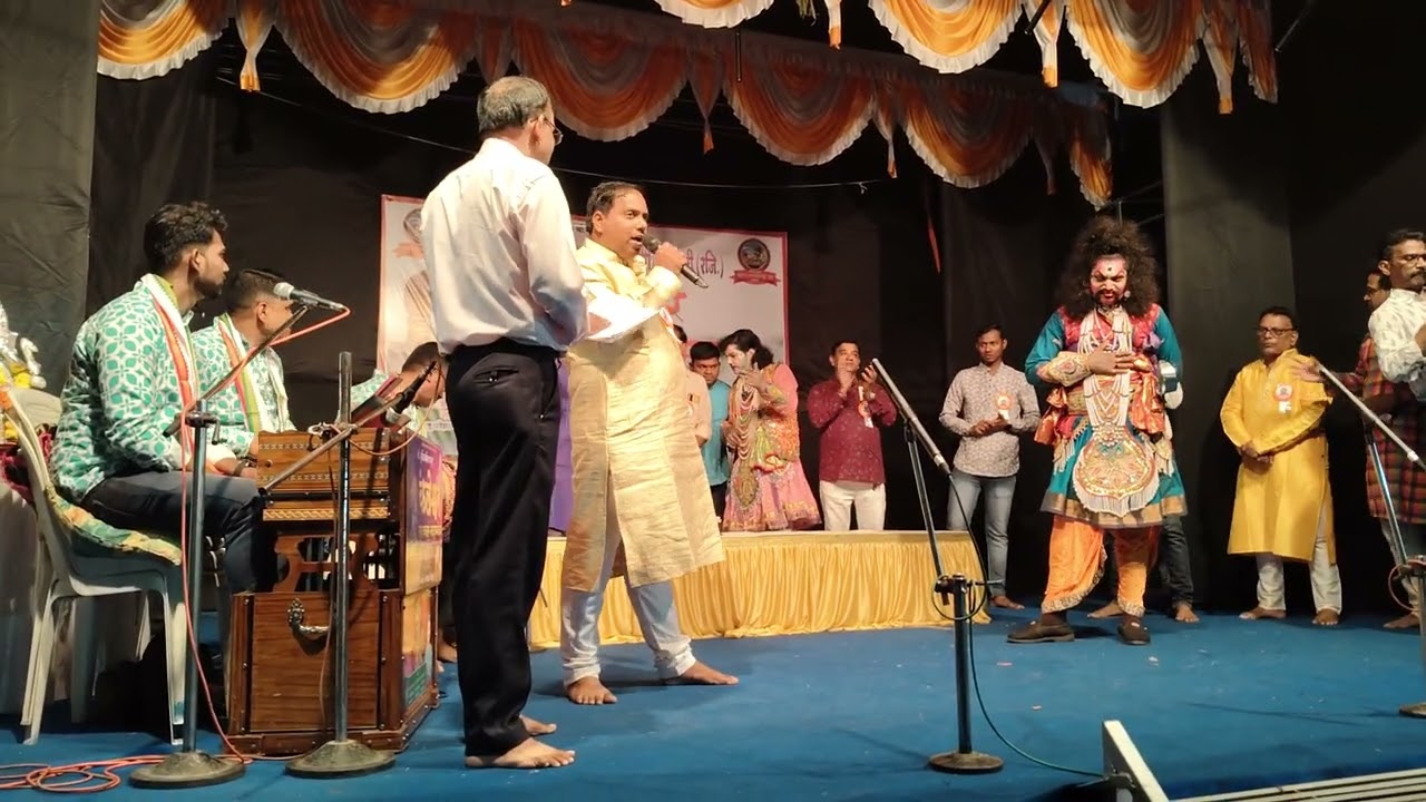 दशावतारी खलनायक रोहित नाईक यांचा लोककला दशावतारनाट्य महोत्सव संस्था डोंबिवली येथे सत्कार करण्यात आला