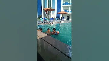 مذهل اجمل يوم قضناه في حمام السباحه عند خالو في الاسماعليه Shorts 
