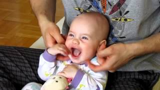 Смеещо Се Бебе