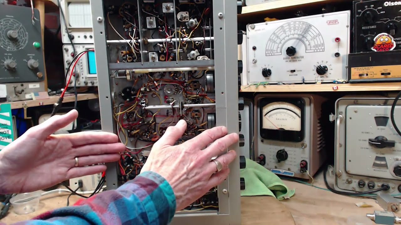 Hallicrafters SX 122 Video #2 - Testing the Alignment - YouTube