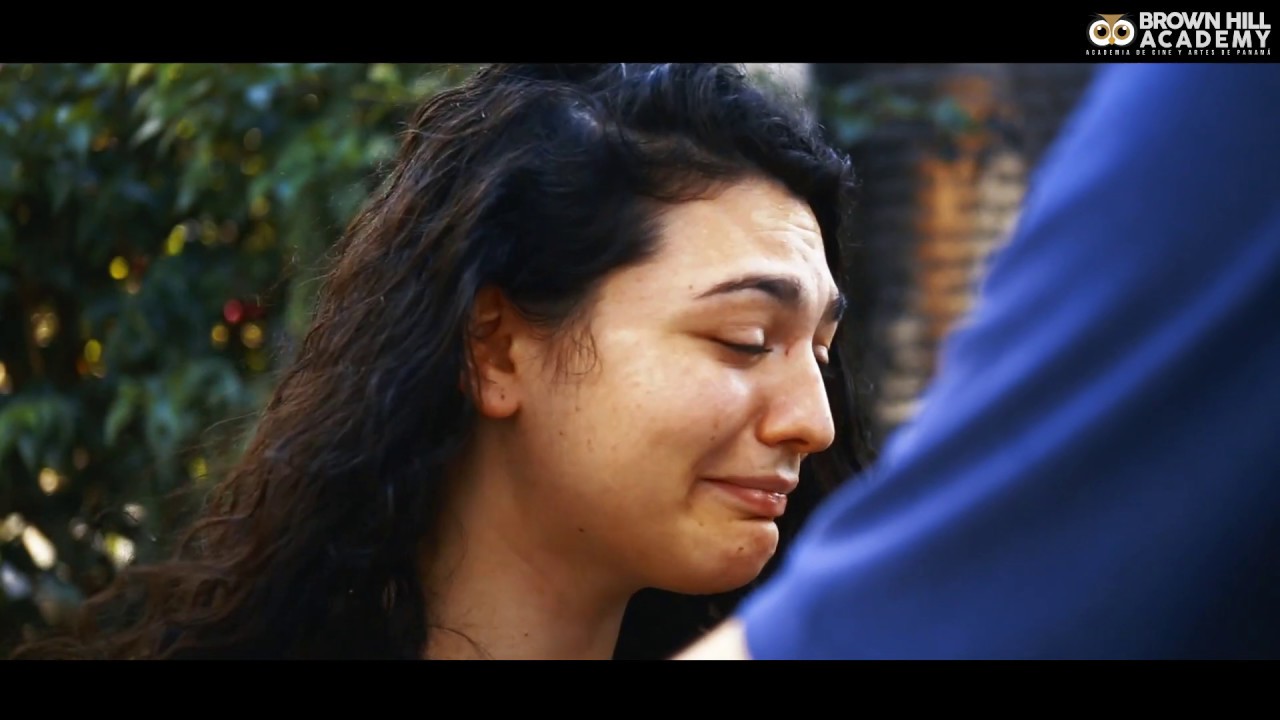 Escena de Riley reconciliándose con sus padres INTENSAMENTE (Práctica ...