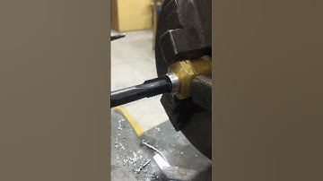 Lathe machine | Threading on lathe machine #threading #lathemachine #lathe