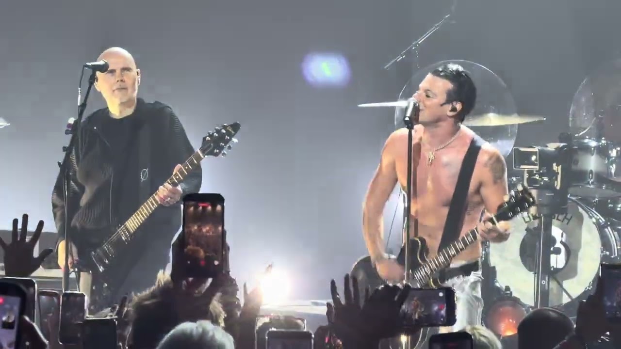 WATCH: Billy Corgan Join YUNGBLUD On Stage For Stirring Rendition Of 'Zombie '