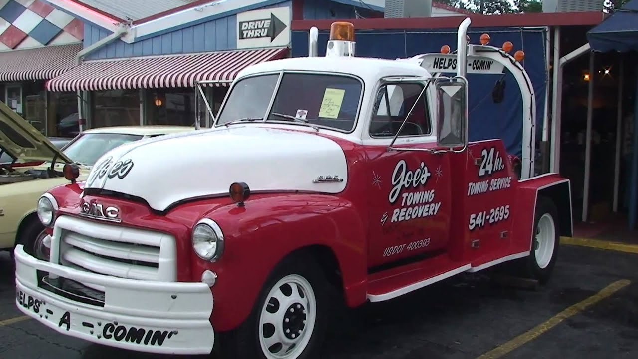 OLD ANTIQUE 50'S CHEVY TOW TRUCK - YouTube