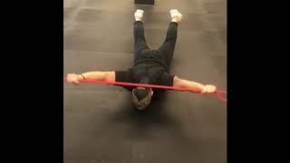 Band Superman posterior pull apart