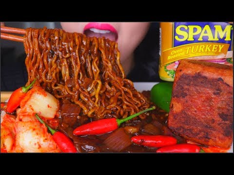 ASMR BLACK BEAN NOODLES + SPAM + KIMCHI + CHILLI | 炸酱面 咀嚼音 | 먹방