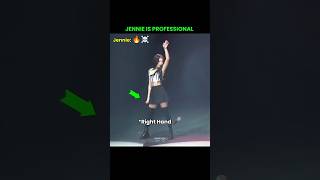 Jennie And Rose Mic Handling Skills On Stage Are Truly Impressive