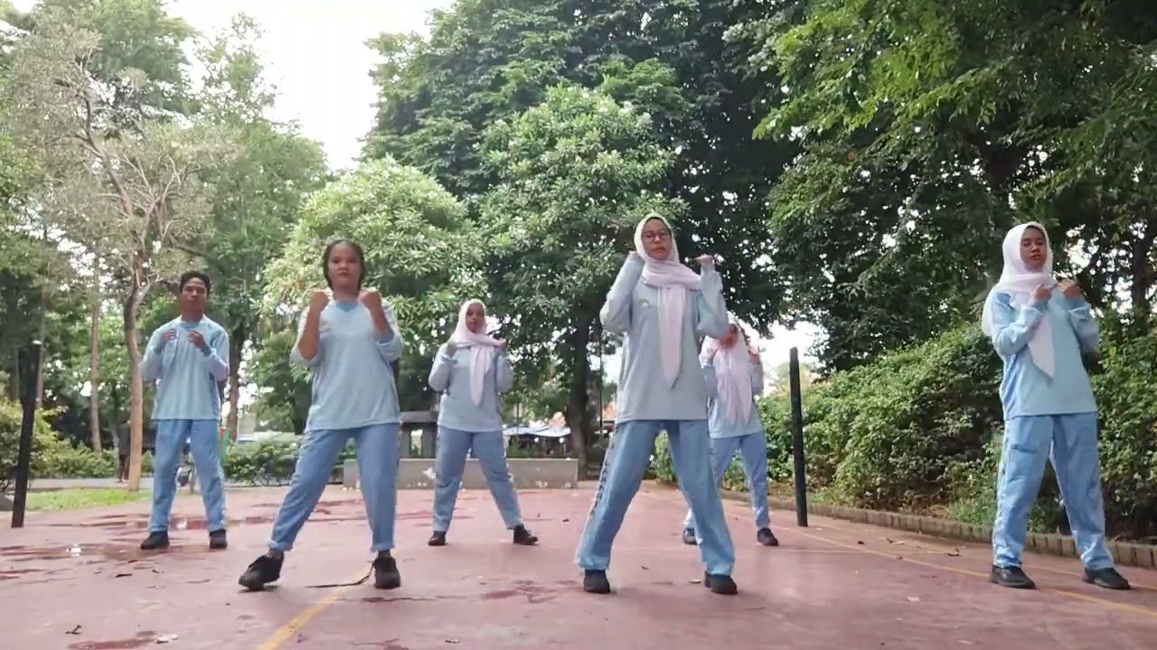 tugas Senam Anak Indonesia Hebat (kelompok 3)