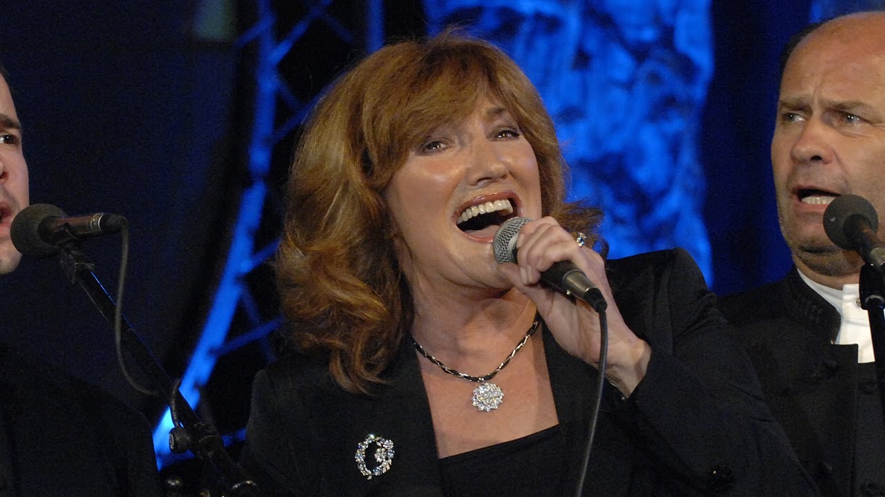 Na kušinu - Tereza Kesovija i klapa Kumpanji  I  Poljud 2007