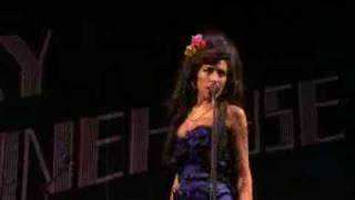 Amy Winehouse - Addicted @ Britain&#39;s Glastonbury