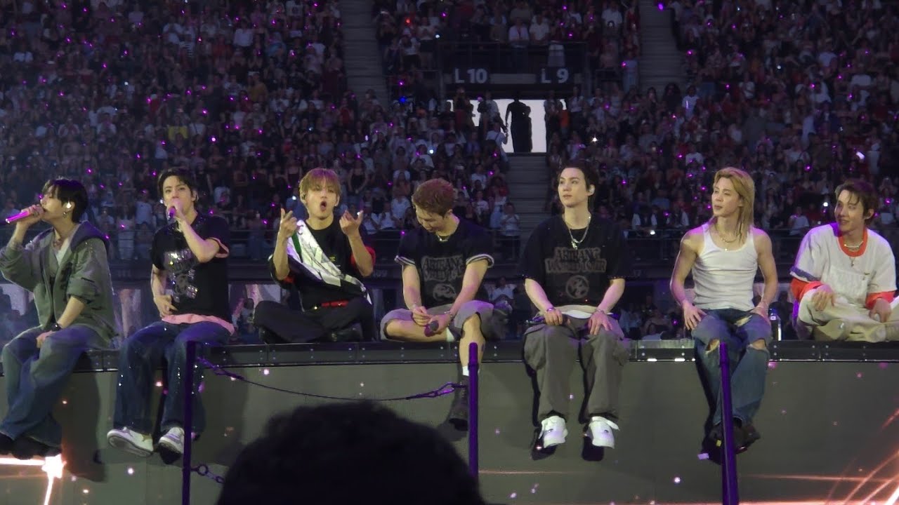 260717 BTS Arirang in Paris D1 Please + Into the Sun 4k fancam