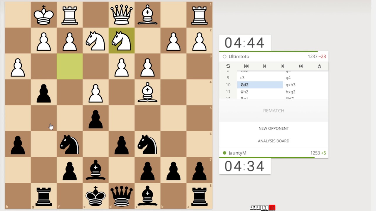 Chess: How to trap King after they Castle King Side (Vienna Game: Max Lange Defense)
