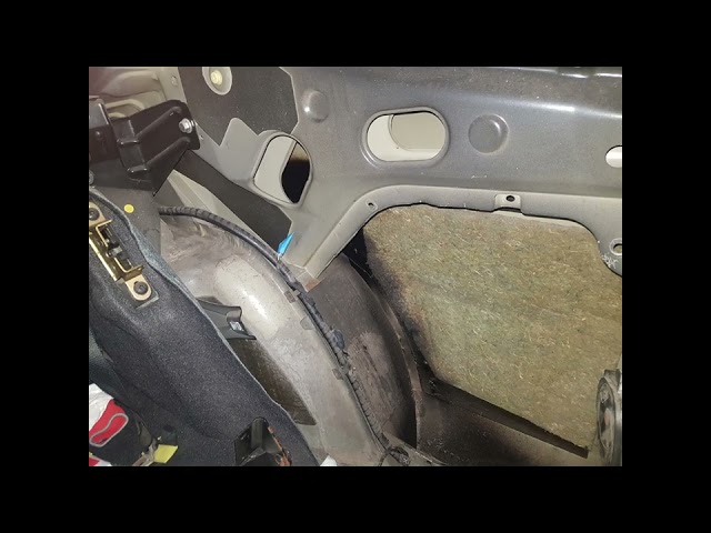 Wygłuszanie nadwozia auta Ford Puma