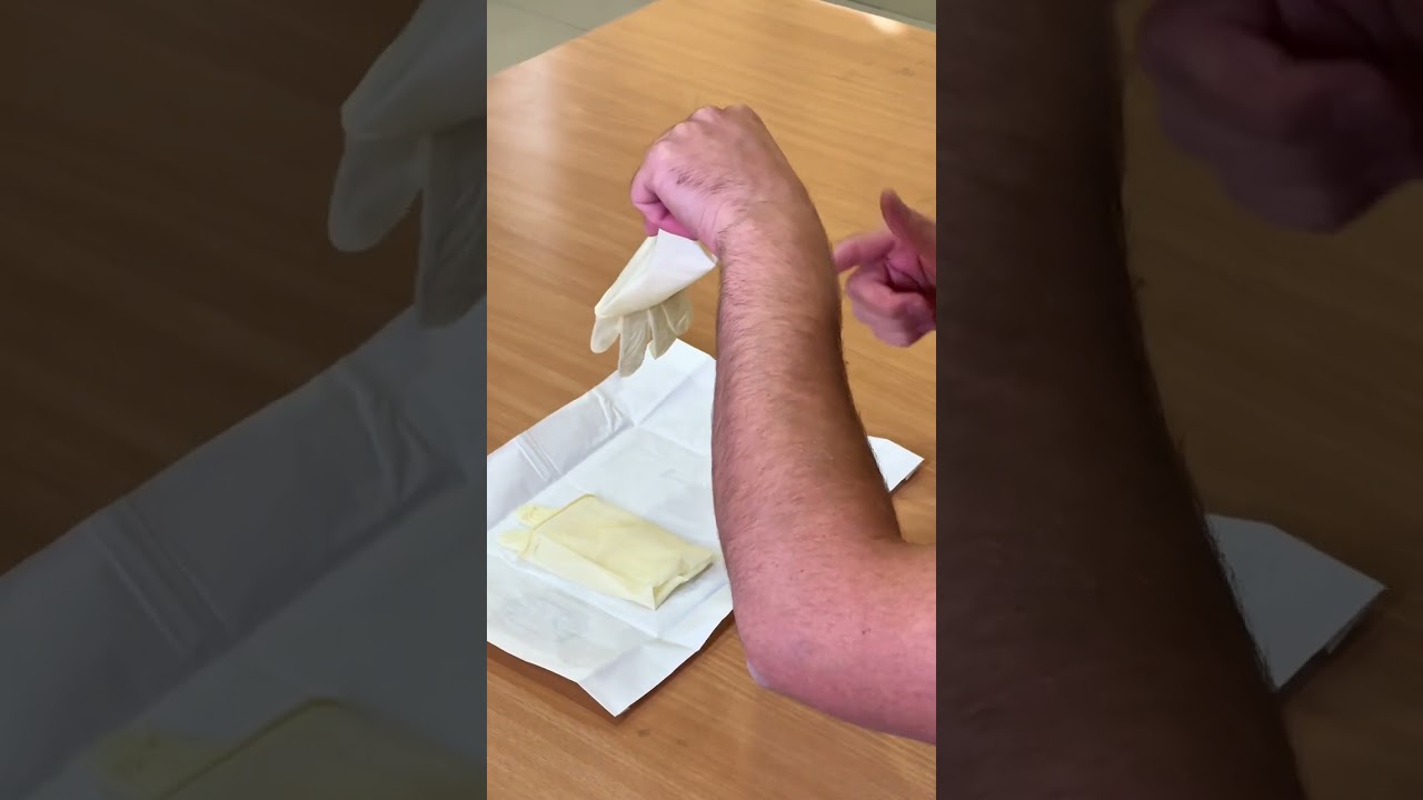 Donning and removing sterile gloves(چۆنیەتی لەدەستکردنی دەستکێش بە شێوازی تعقیم)