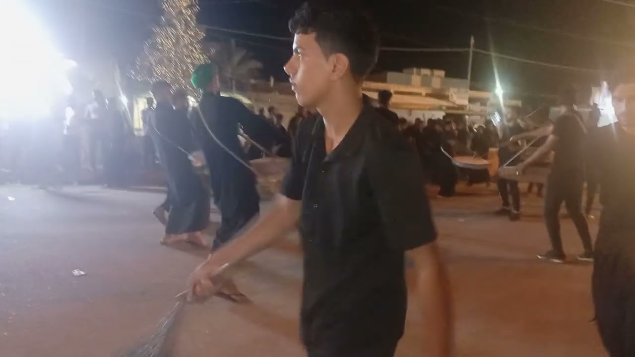 موكب الامام الحسين اهالي  قضاء المهناوية استعراضهم يوم ليله العاشر