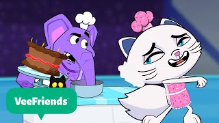 She Wanted the Perfect Picture—But Found Real Fun Instead! + More | VeeFriends Compilation