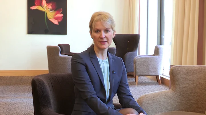 Julie Hammond MD of The Lensbury