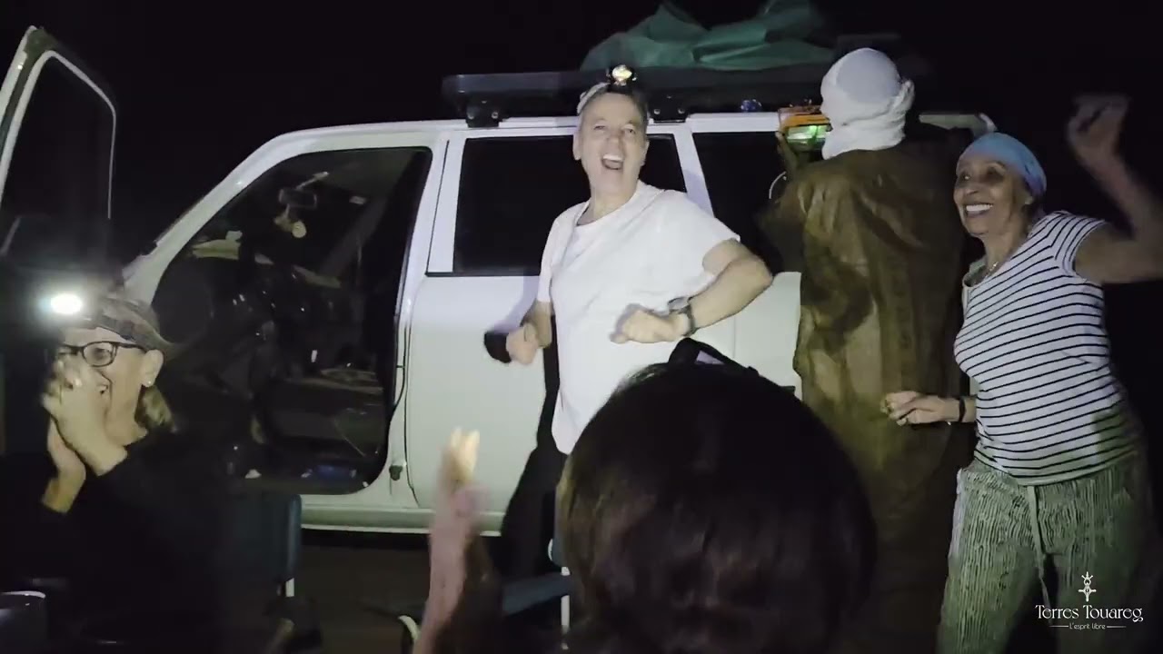 Tadrart Rouge : 30 minutes au cœur du plus beau désert d’Algérie | Voyage avec Terres Touareg