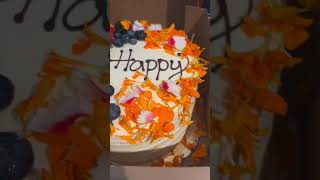 GROWWILD! How to use Real Edible Flowers to Decorate your Cakes