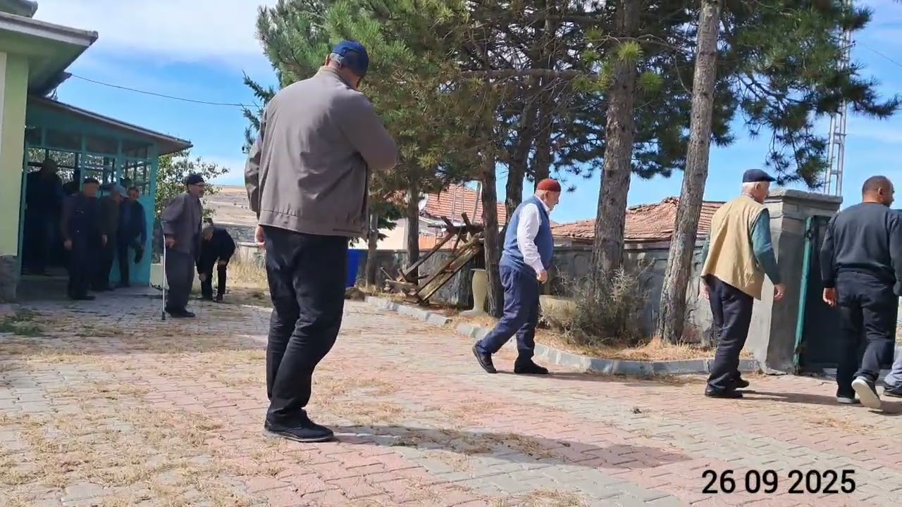 kayılar köyü ahmetboz18 Cuma Namazı Çıkışı