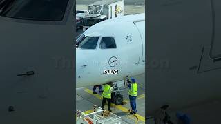 The Airport Cable Most Passengers Never Notice #aviation #airplane