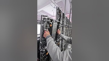 It can be carried with one hand.#leddisplay #ledwall #ledscreen #eagerled #ledmodule