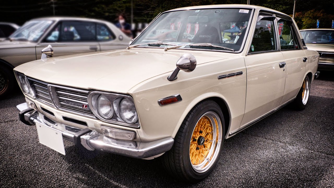Nissan laurel c30