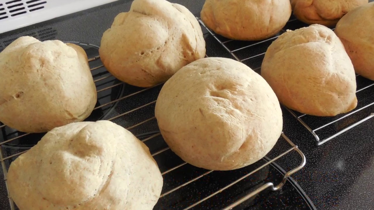 Organic Kaiser or Hamburger buns made in bread machine YouTube