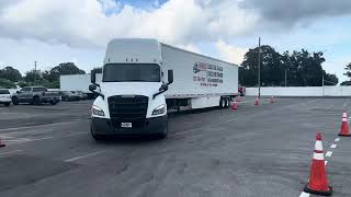 Class 2/ code 14 driver reverse Parallel Park perfectly