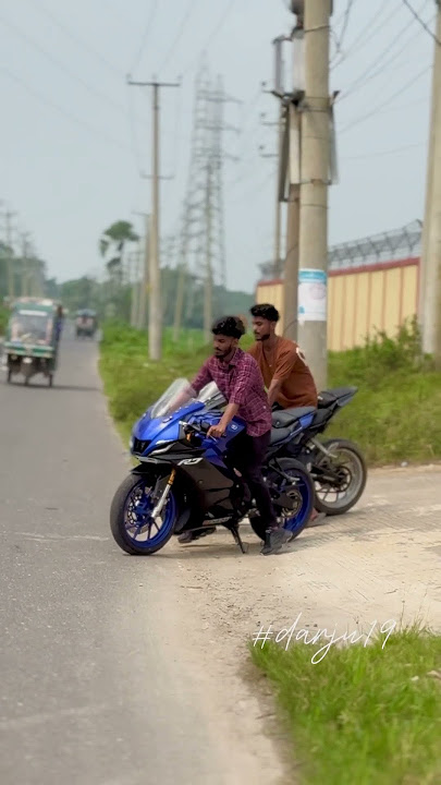 Saudaraku❤️#r15 #v4 #r15v4 #videoviral #biker #mobil #yamahar15 #cinta #yamahar15v4 #pengendara