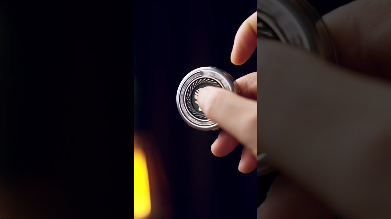 LAUTIE Mini Dealer fidget spinner. 