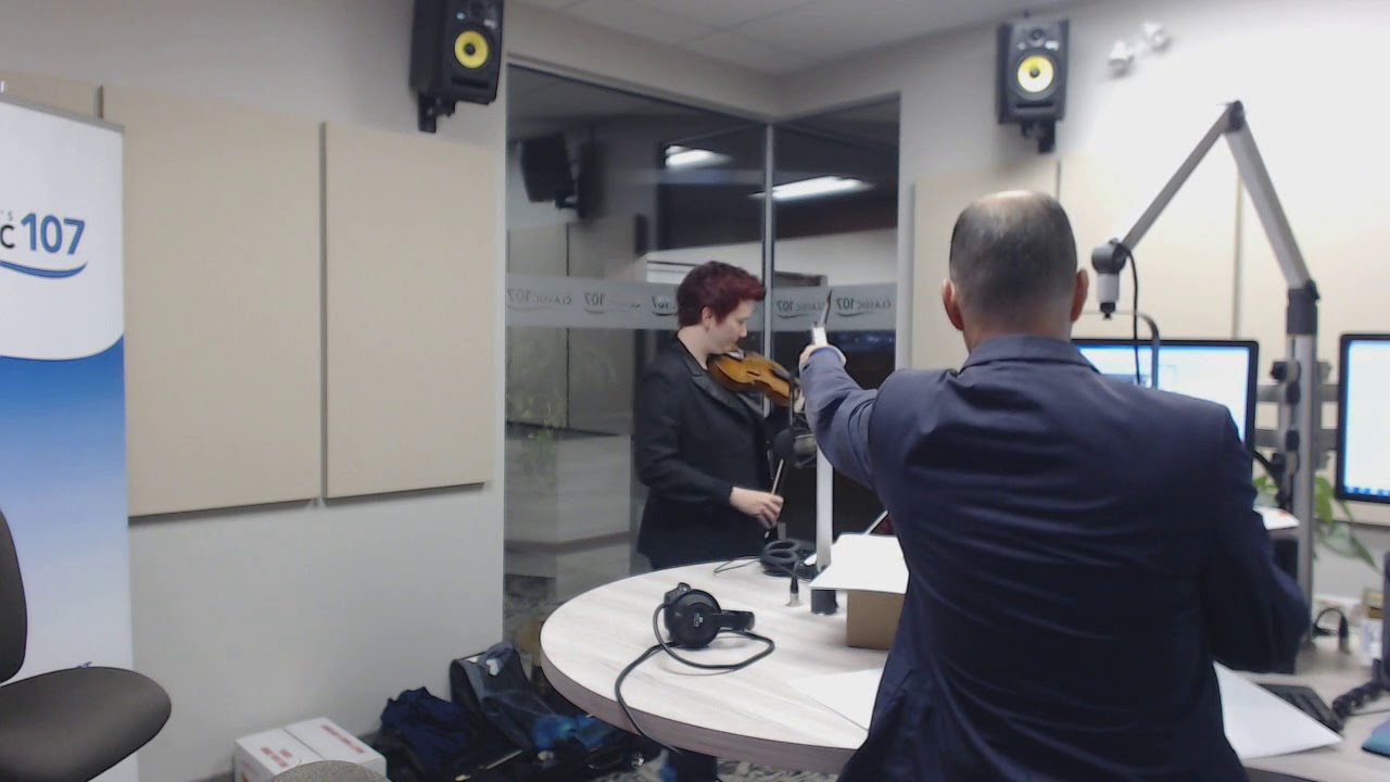 Violinist Aisslinn Nosky on 107 LIVE! with host Michael Wolch