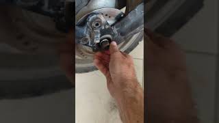 Nakrętki niby takie same (M16), a jednak wszystkie różne!