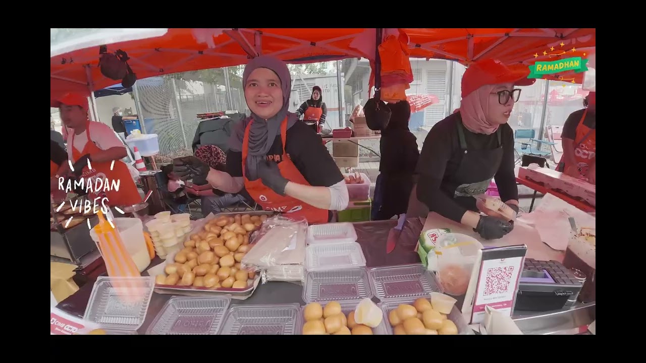 Bazar Ramadan Taman Tun Dr Ismail ( TTDI ) Kuala Lumpur.