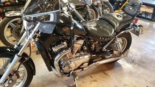 Final: 1986 Suzuki intruder 700 running good.