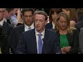 Mark Zuckerberg pide perdón ante el Senado por el 'caso Facebook'