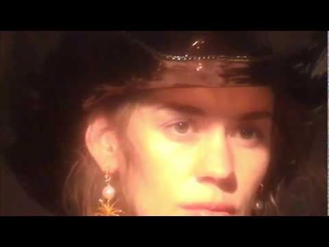 Une journée avec Anna of the North - JALOUSE