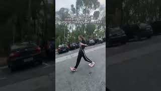 eu to atrasado para catequese comprei 2 número de chinelo maior que u meu
